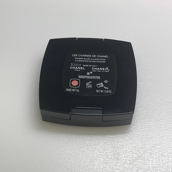 Chanel Les Chaînes de Chanel Illuminating Blush Powder 8 g - Picture 4 of 6